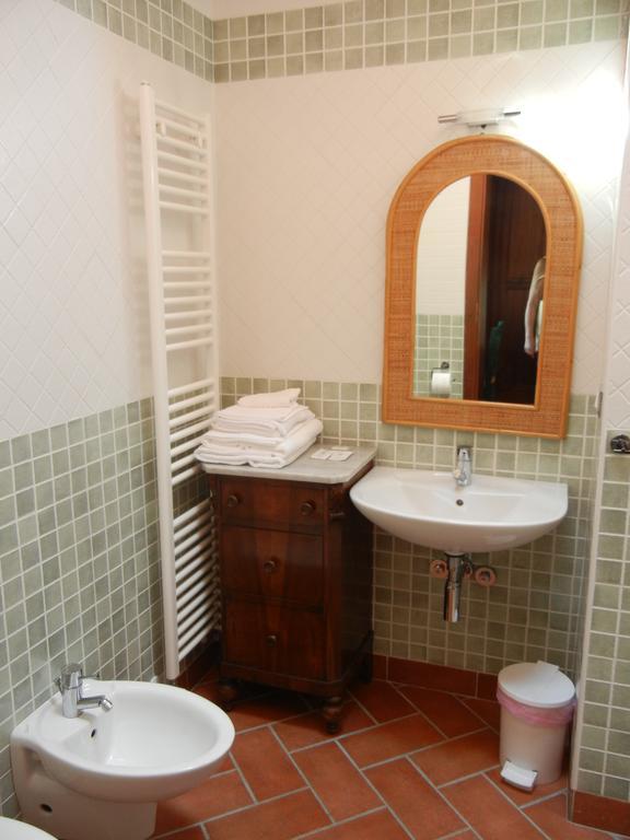 La Colombarola Agriturismo Farneto Luaran gambar