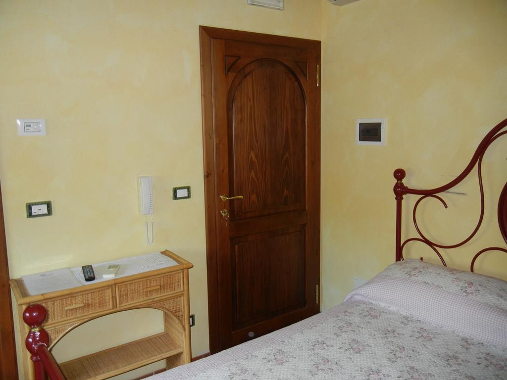 La Colombarola Agriturismo Farneto Luaran gambar